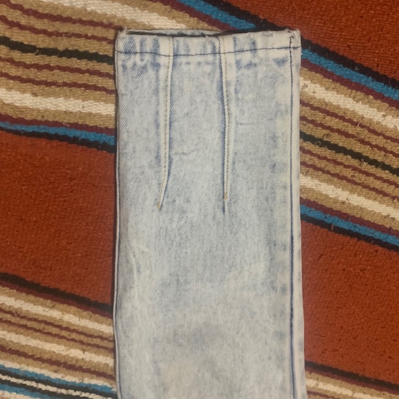 High waisted VINTAGE denim - Picture 2 of 4